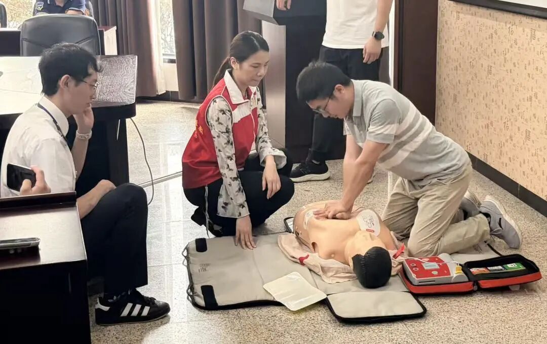 久久久www成人免费无遮挡大片
