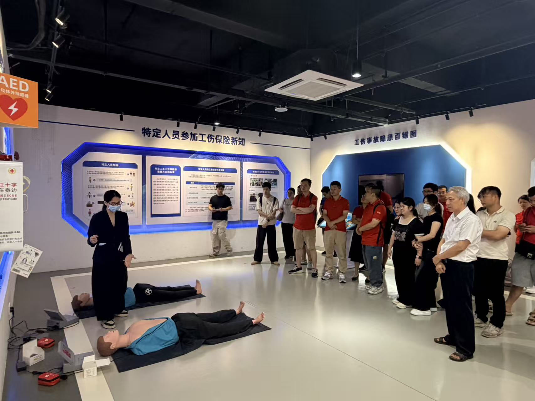 久久久www成人免费无遮挡大片